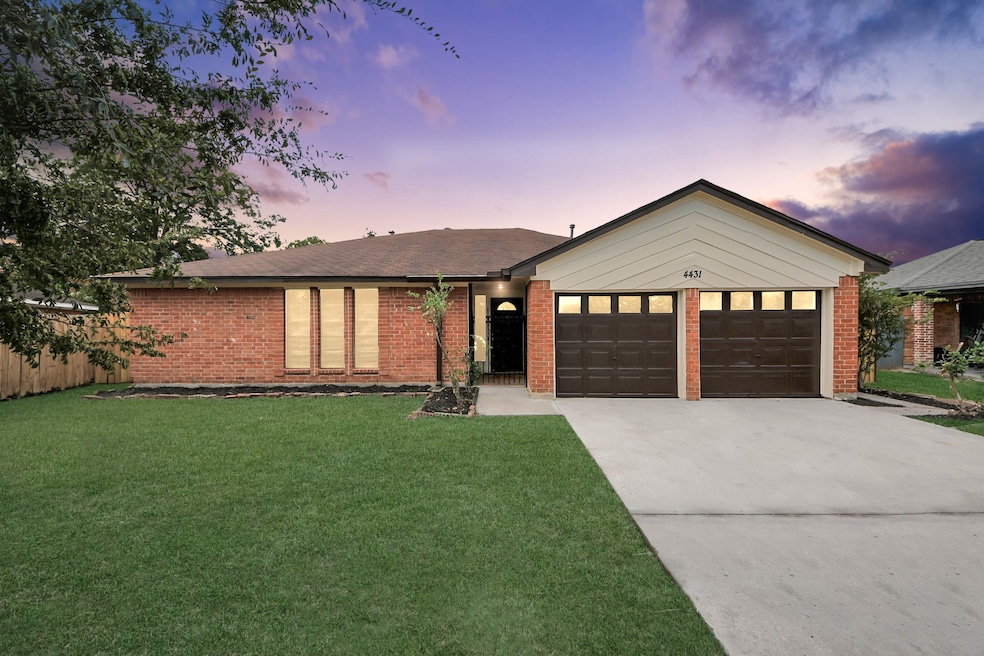 4431 Brandemere Way St, Houston, TX 77066 - photo 1