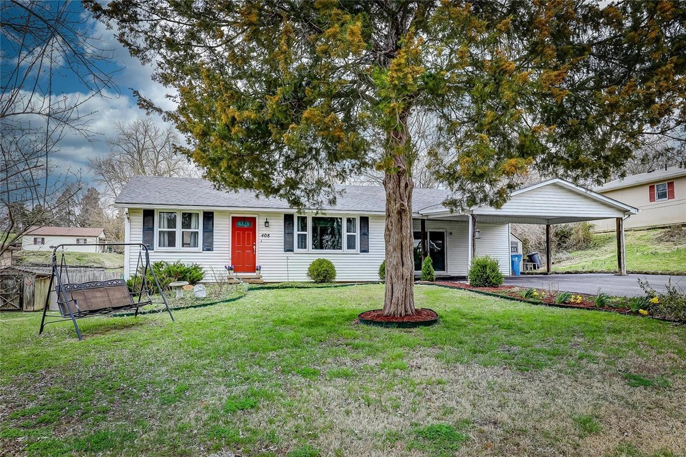 Picture yourself living in this adorable home!