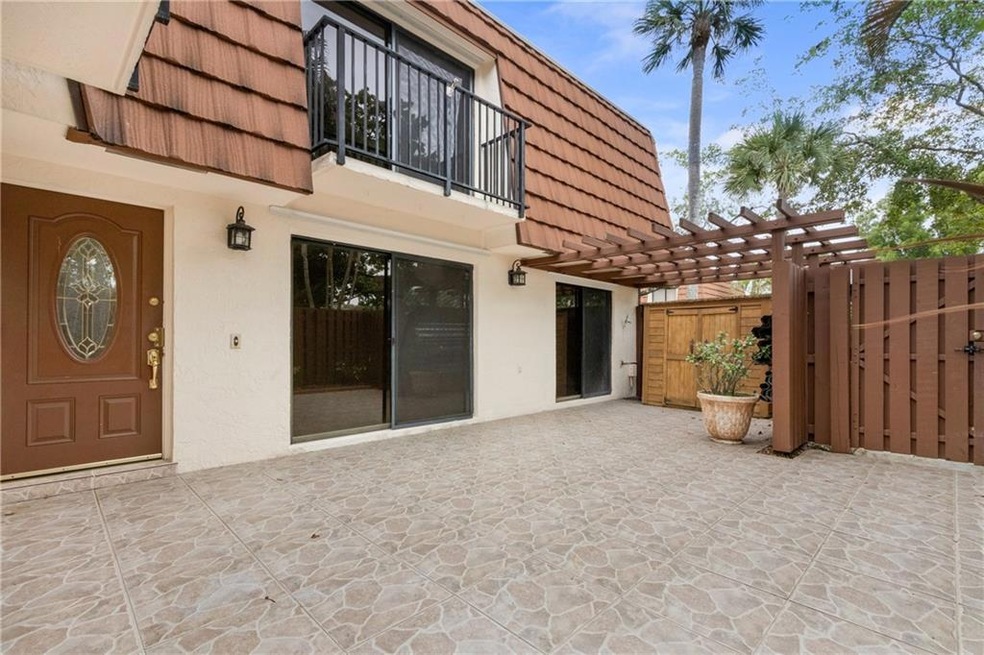 Welcome home to your private courtyard!