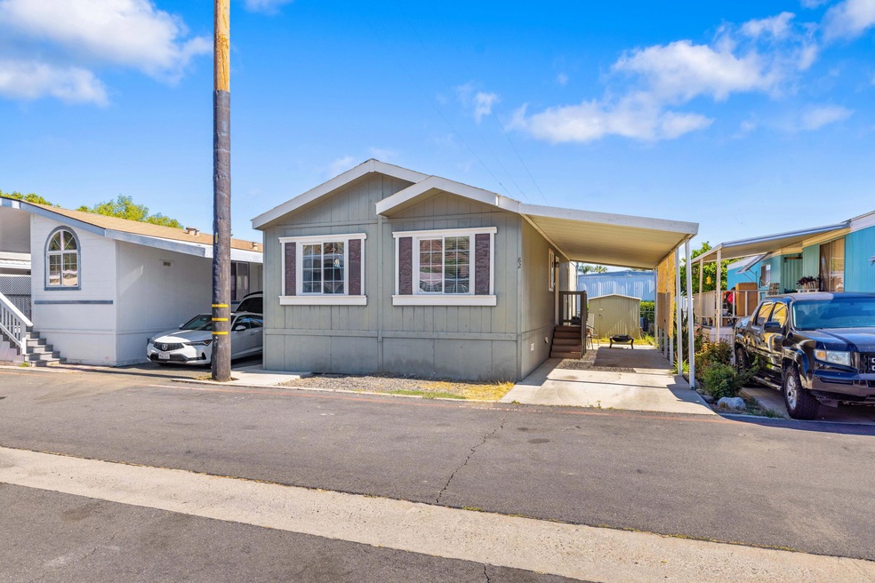 5150 E Los Angeles Ave-4