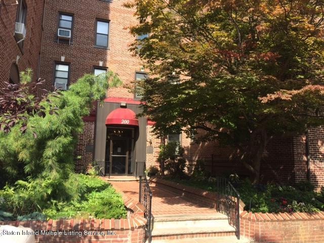 200 Hart Blvd unit 5E, Staten Island, NY 10301 - photo 1