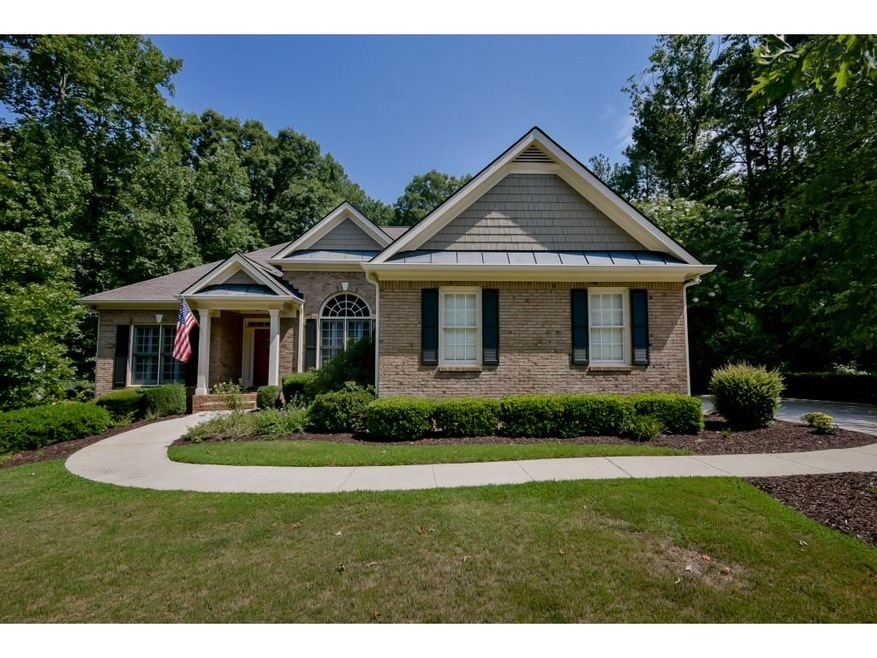 Well maintained ranch in sought-after award winnin