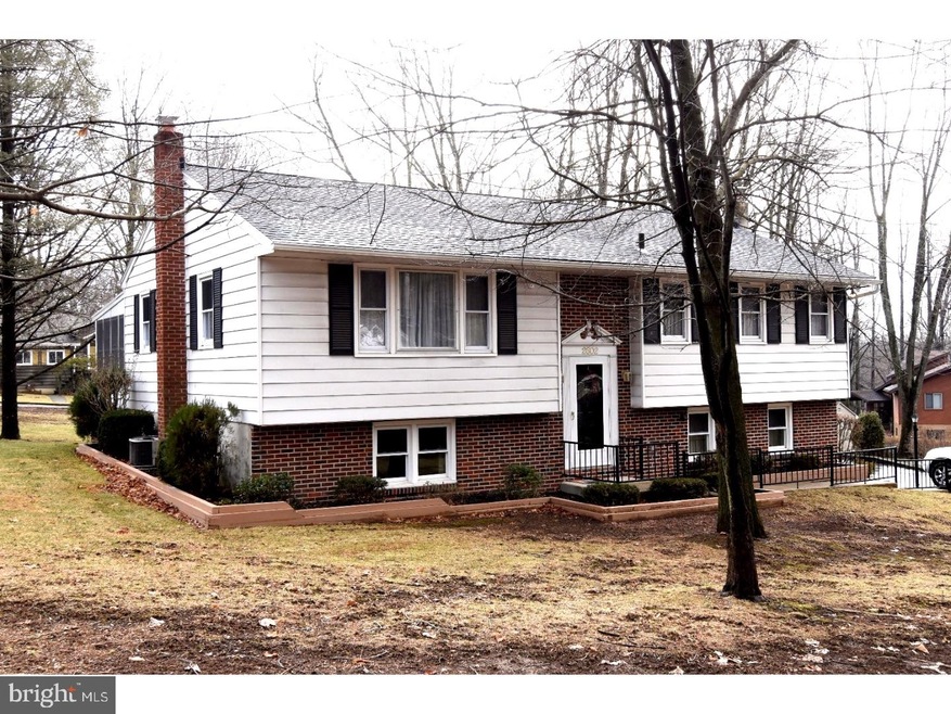 2602 Hill Rd, Reading, PA 19606 - photo 1