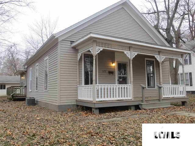 329 Wyatt Ave, Lincoln, IL 62656 - photo 1