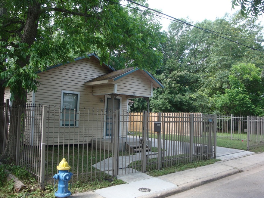 401 Shelley St, Houston, TX 77009 - photo 1