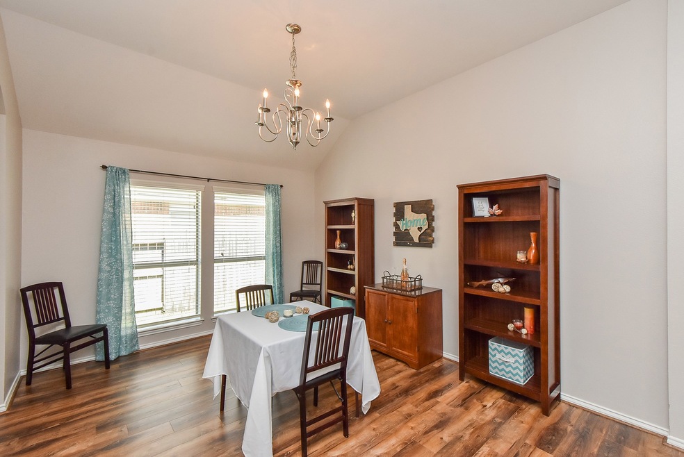 31885 Forest Oak Ln, Conroe, TX 77385 - photo 1