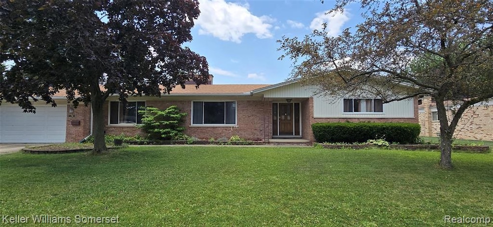 30627 Campbell St, Warren, MI 48093 - photo 1