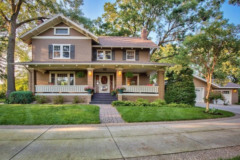 2600 Lancelot Ln NW, Cedar Rapids, IA 52405 - photo 1