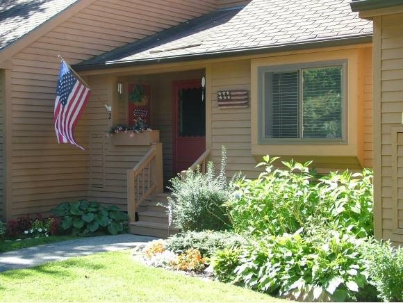 67 Fairway Dr unit 67-2, Ashland, NH 03217 - photo 1