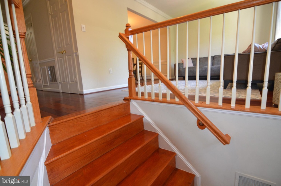 2039 Gallows Tree Ct, Vienna, VA 22182 - photo 1