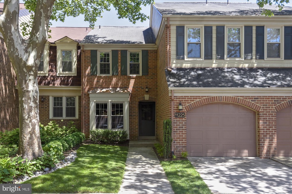 11225 Empire Ln, Rockville, MD 20852 - photo 1