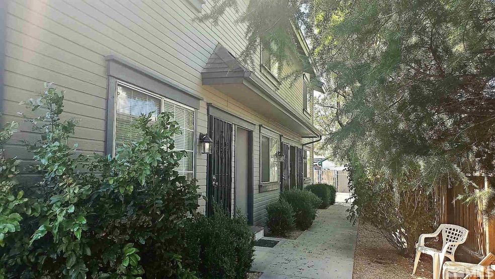 421 C St unit 201, Sparks, NV 89431 - photo 1