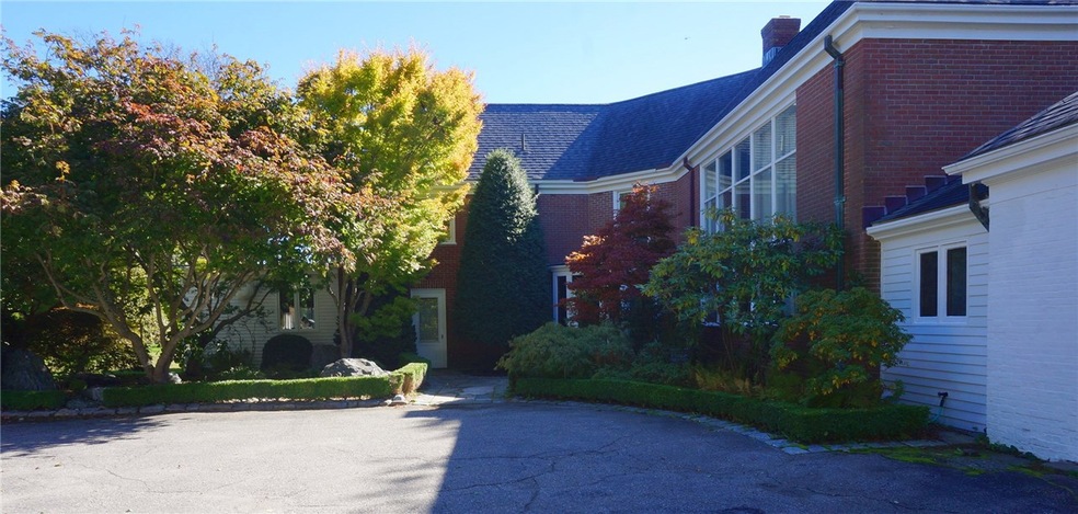 28 Ledge Rd, Newport, RI 02840 - photo 1