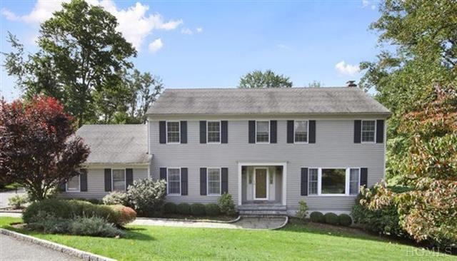 22 Heritage Dr, Pleasantville, NY 10570 - photo 1