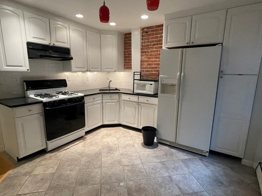 14 Union St unit 2, Cambridge, MA 02139 - photo 1