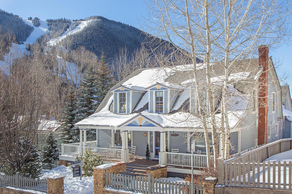 229 N Aspen - Winter with Ski Run