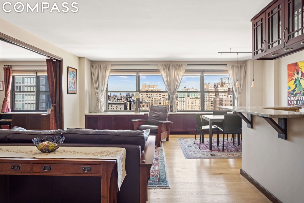 Pending $1,250,000 • Co-Listing Agent