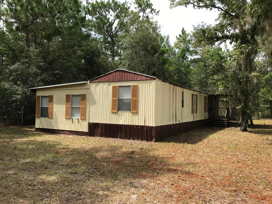 1005 Selma Ave, Interlachen, FL 32148 - photo 1