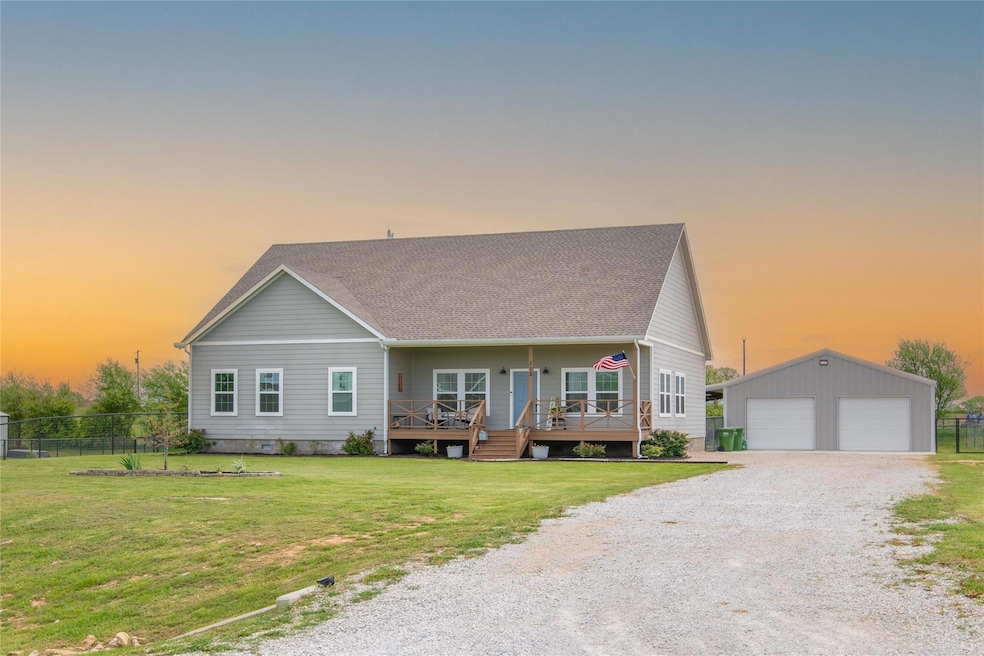 118 Dove St, Boyd, TX 76023 - photo 1