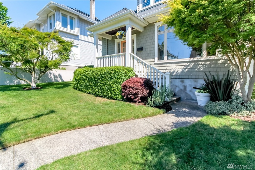 Sold $1,225,000 • Co-Listing Agent