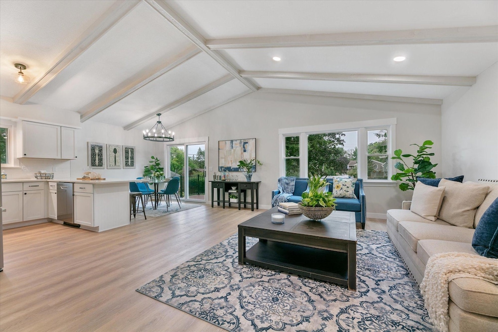 4835 Drake St, Maple Plain, MN 55359 - photo 1