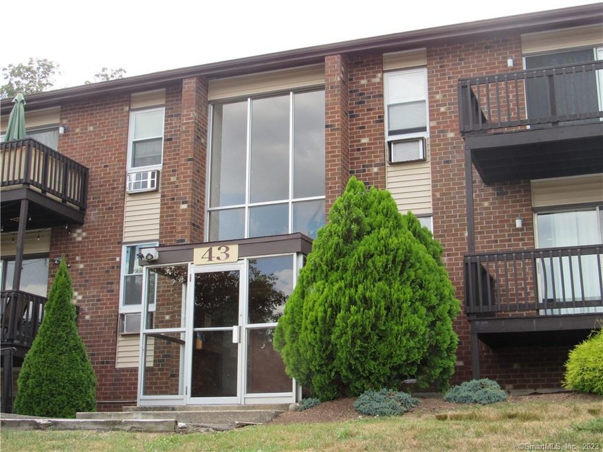 43 Balance Rock Rd unit 14, Seymour, CT 06483 - photo 1