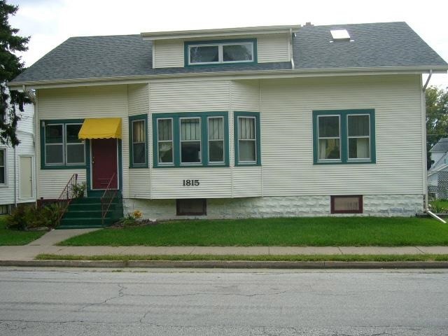 1815 W 9th St, Davenport, IA 52804 - photo 1