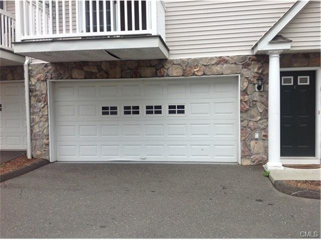 107 VIRGIL  3BR/2+.5 BATHFOUR LEVEL TOWNHOUSE