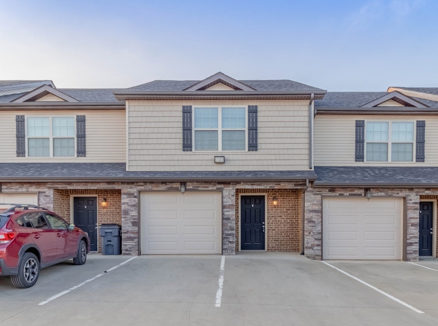 117 Melbourne Dr unit E, Clarksville, TN 37043 - photo 1
