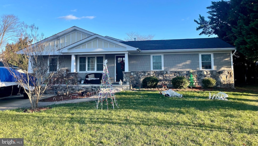 17839 Curtis Dr, Dumfries, VA 22026 - photo 1