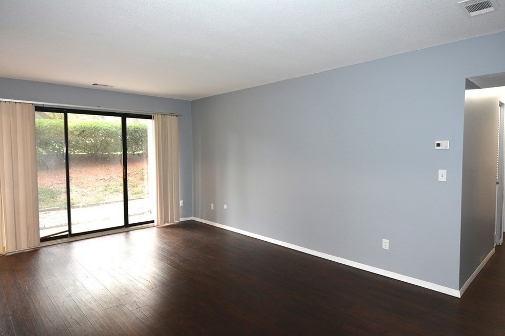 40 Shrewsbury Green Dr unit C, Shrewsbury, MA 01545 - photo 1