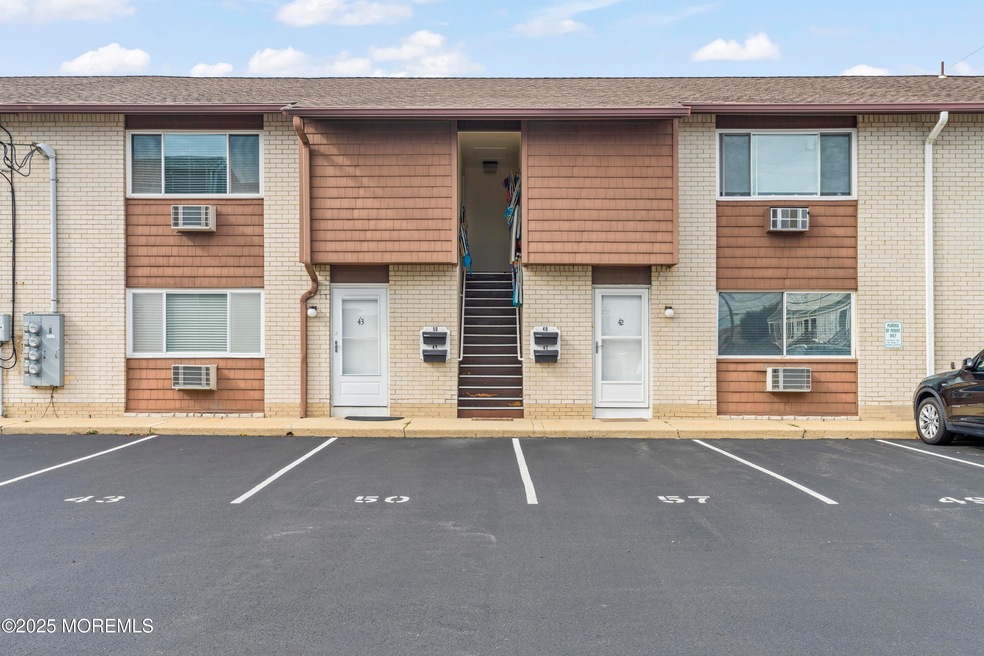 1 Osborne Place unit 49, Sea Bright, NJ 07760 - photo 1