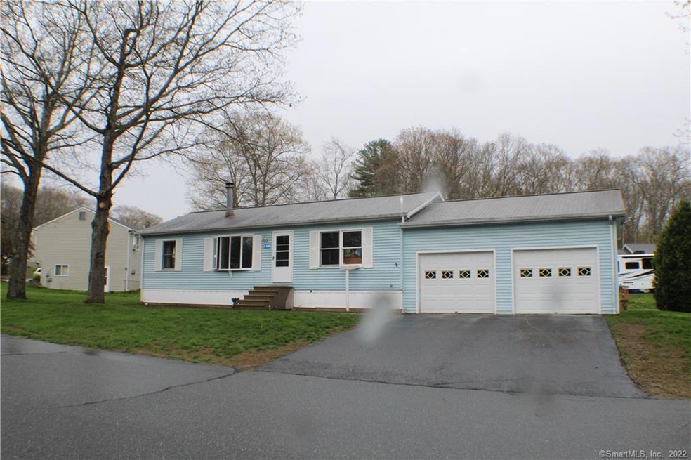 110 Colonial Rd, Plainfield, CT 06374 - photo 1