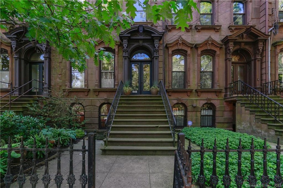 558 Chapel St unit 1, New Haven, CT 06511 - photo 1