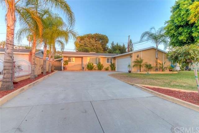 Paved driveway entrance