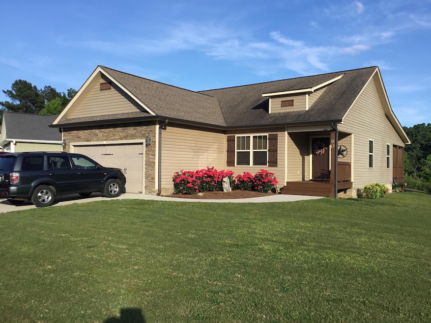 90 Cottage Crest