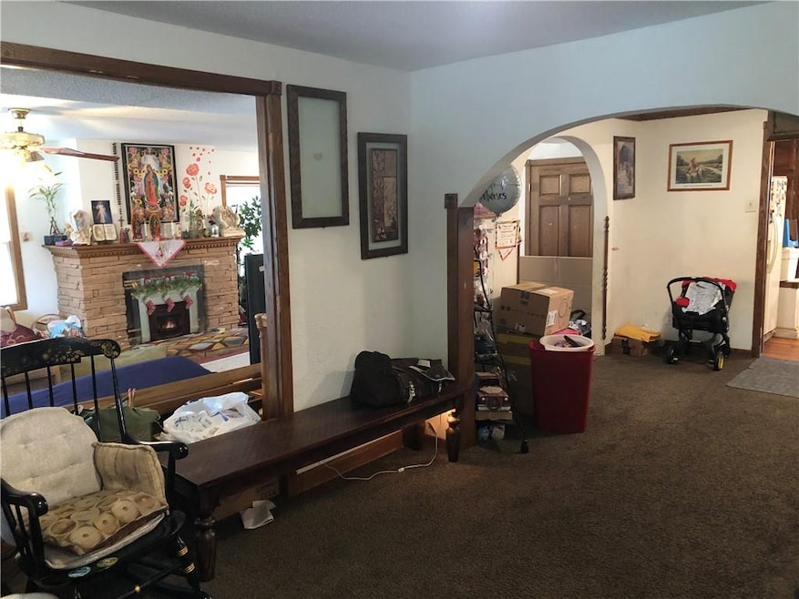 2615 Lyon St, Des Moines, IA 50317 - photo 1