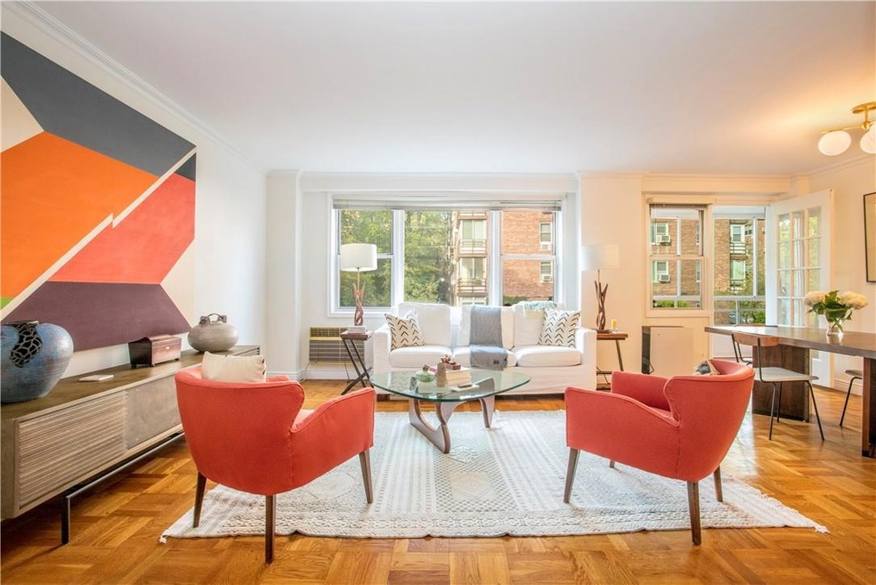 3 Washington Square unit 2E, Larchmont, NY 10538 - photo 1