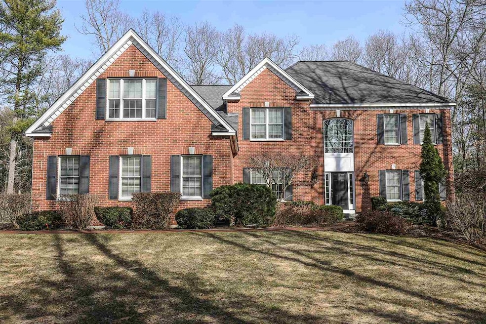 8 Dublin Ct, Bedford, NH 03110 - photo 1