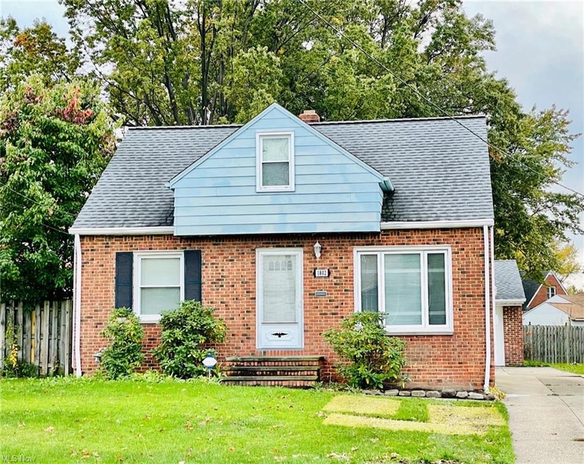 1802 Rockefeller Rd, Wickliffe, OH 44092 - photo 1