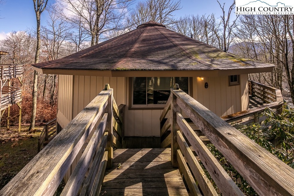 Top floor Timbers 3 bedroom condo
