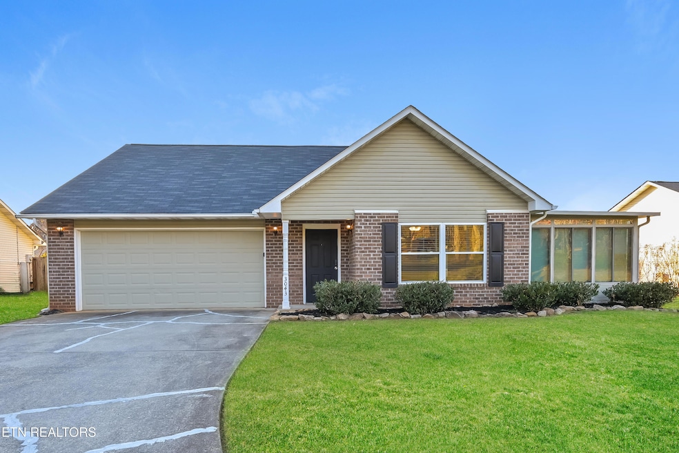 000-photo-front-view-14927476