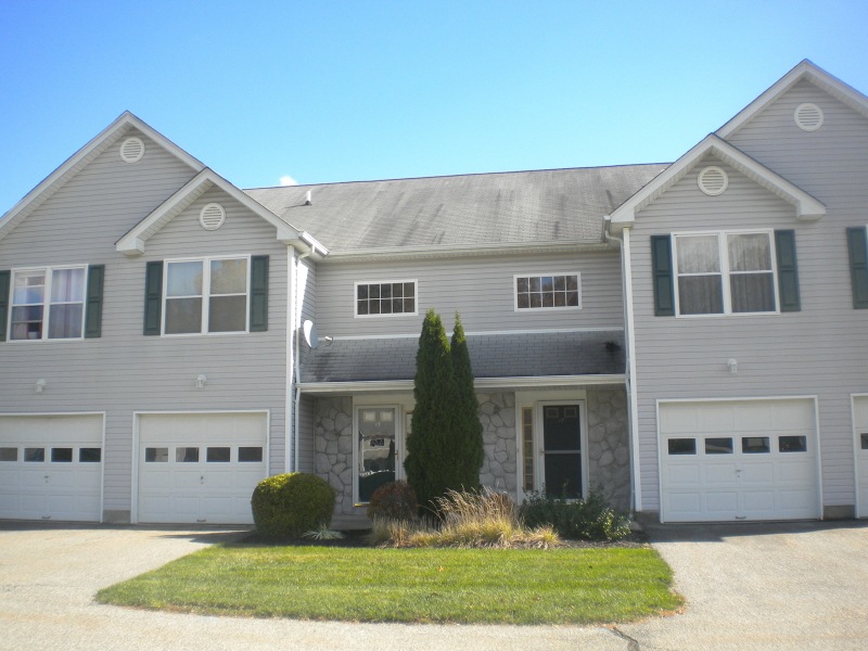 15 Spruce Run, Hamburg, NJ 07419 - photo 1