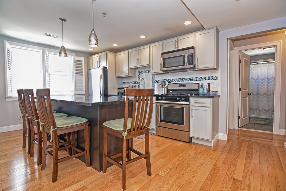 60 Perkins St unit 3, Salem, MA 01970 - photo 1