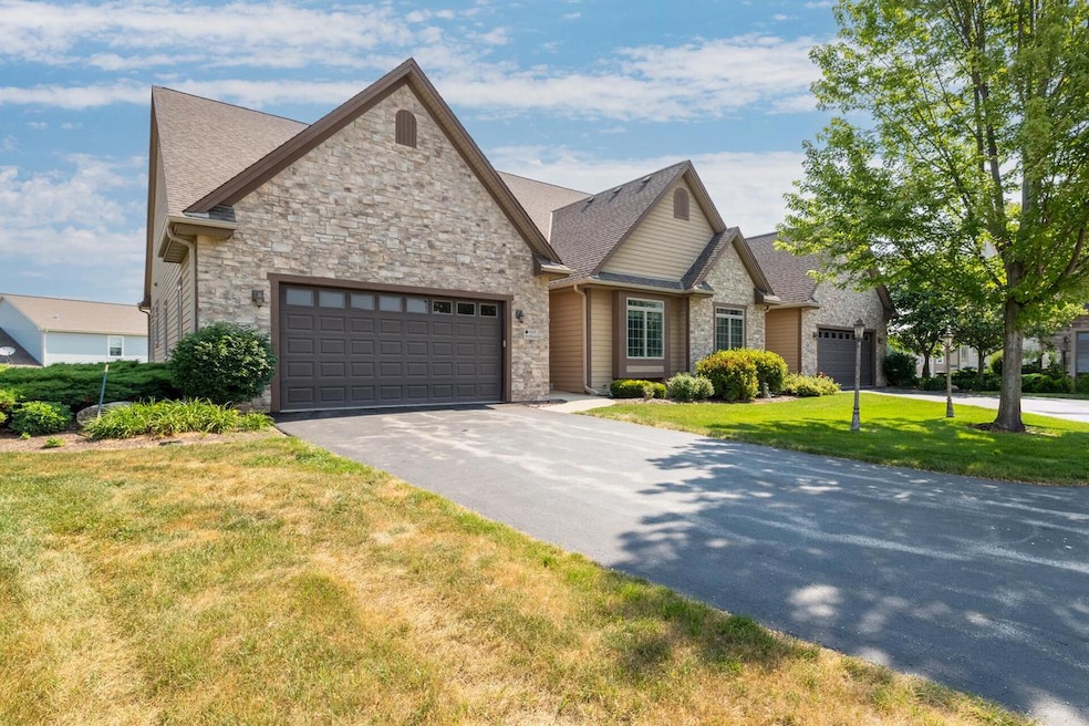 N115W17848 Sawgrass Ct, Germantown, WI 53022 - photo 1