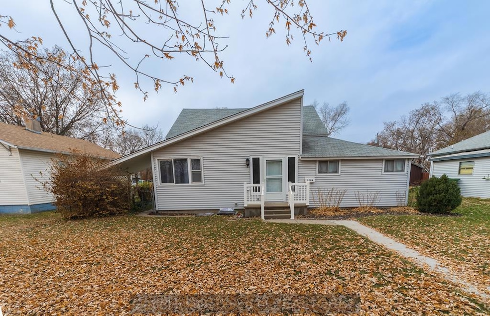 1806 Avenue G, Kearney, NE 68847 - photo 1