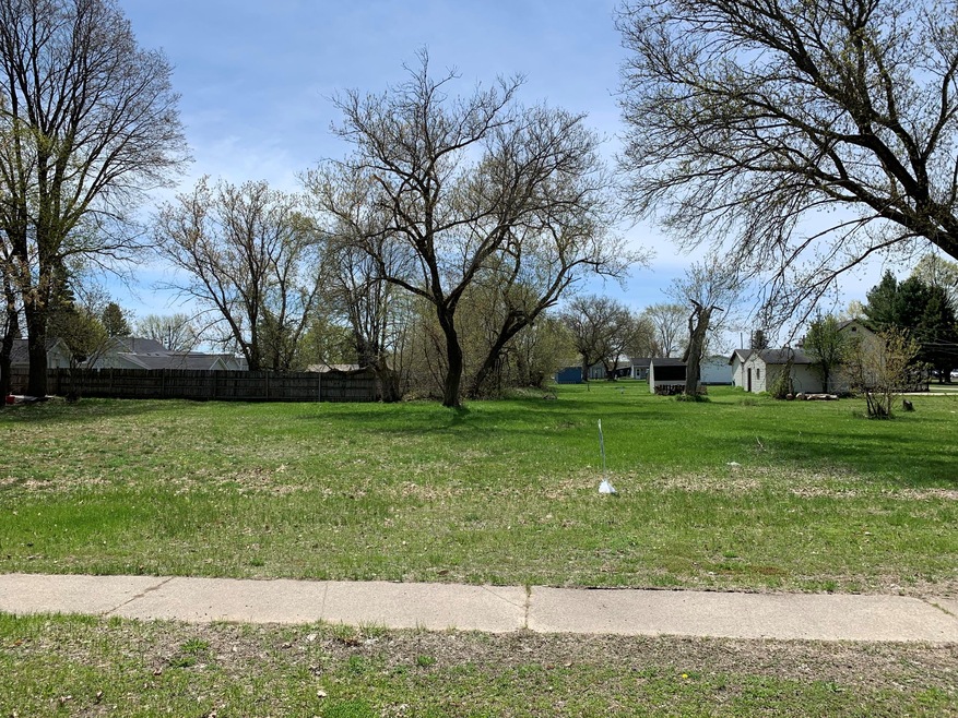 722 E Main St, Vanderbilt, MI 49795 - photo 1