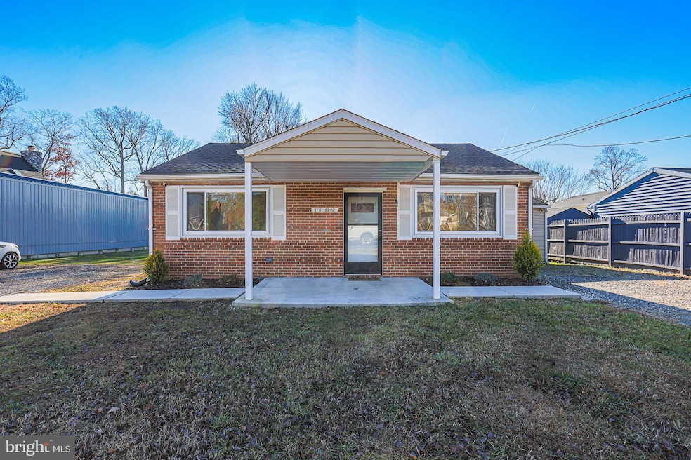 6903 University Dr, Middle River, MD 21220 - photo 1