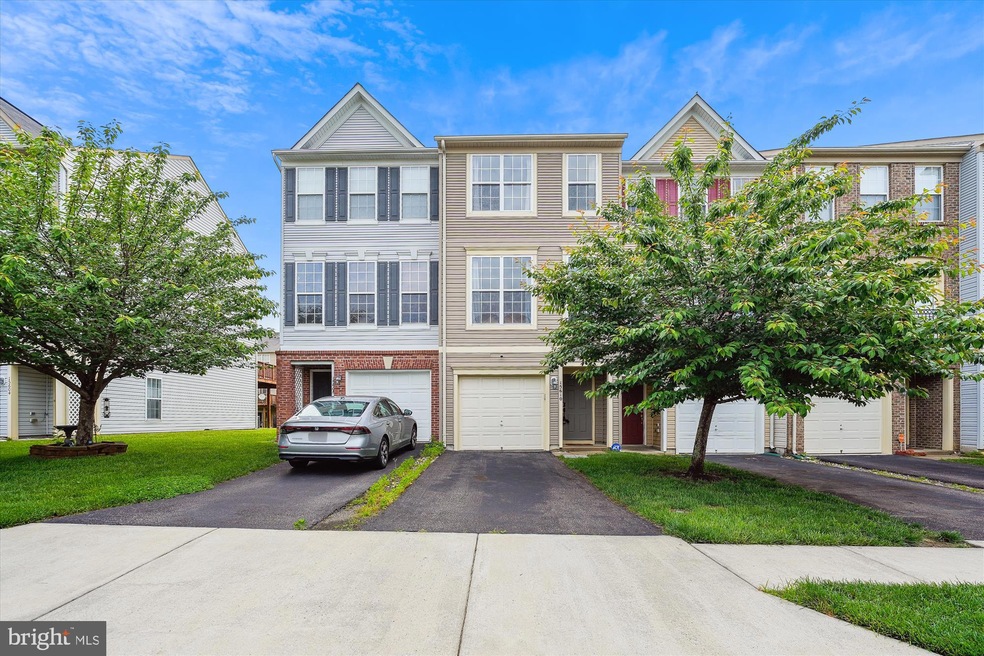 15610 John Diskin Cir, Woodbridge, VA 22191 - photo 1