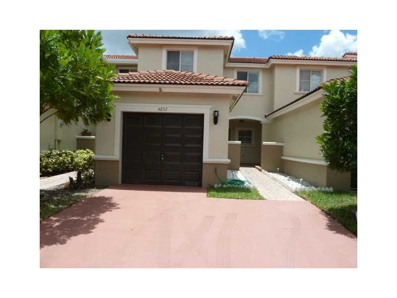 4832 NW 116th Ct, Doral, FL 33178 - photo 1